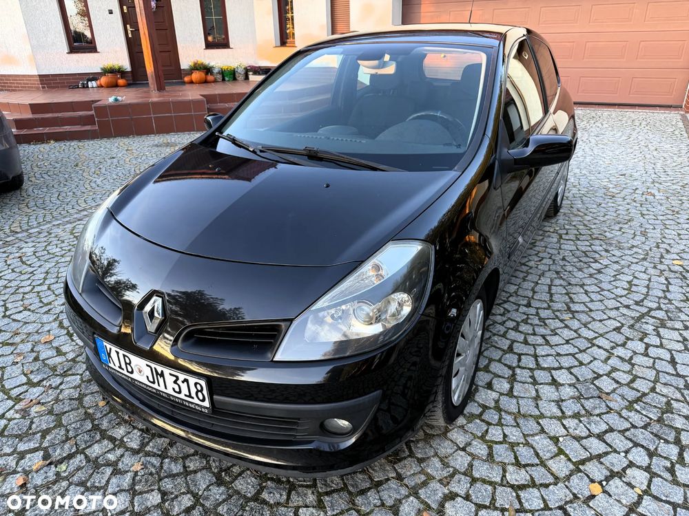 Renault Clio - 7