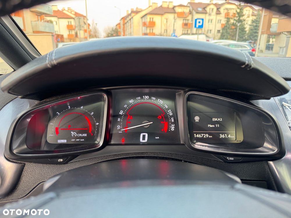 DS Automobiles DS 5 - 10