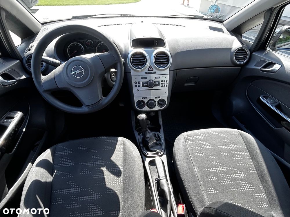 Opel Corsa - 4