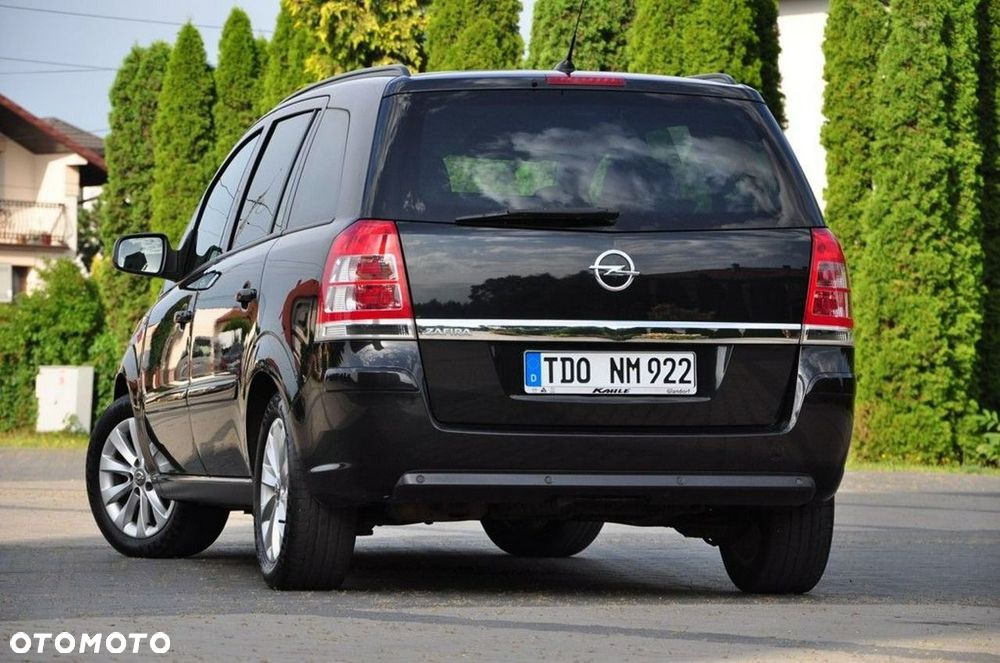 Opel Zafira 1.8 Cosmo - 25