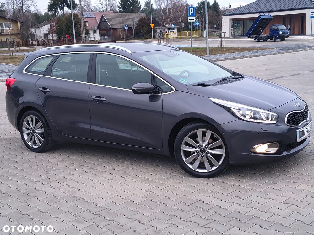 Kia Ceed 1.6 CRDi 128 Platinum Edition - 13