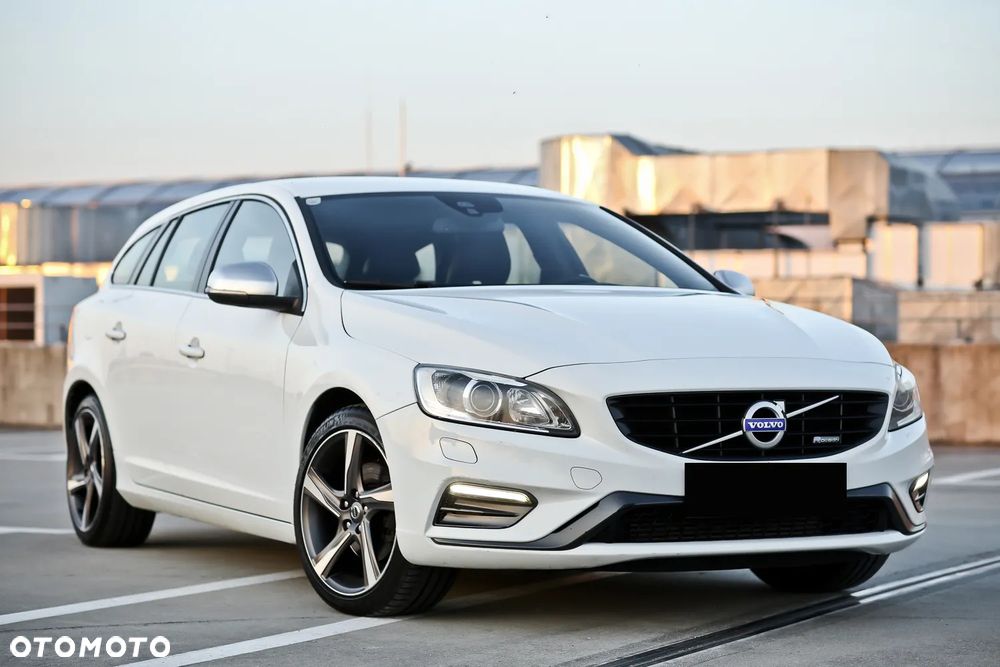 Volvo V60 D3 Geartronic RDesign - 1