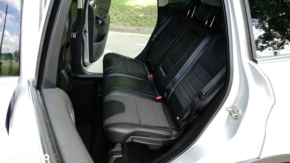 Ford Kuga 2.0 TDCi 4x4 Titanium - 9