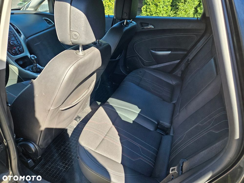 Opel Astra 1.7 CDTI DPF 150 Jahre - 8