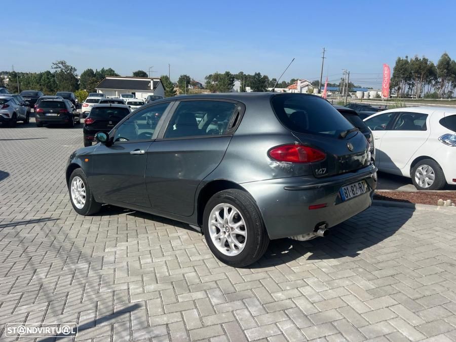 Alfa Romeo 147 1.6 TS - 2