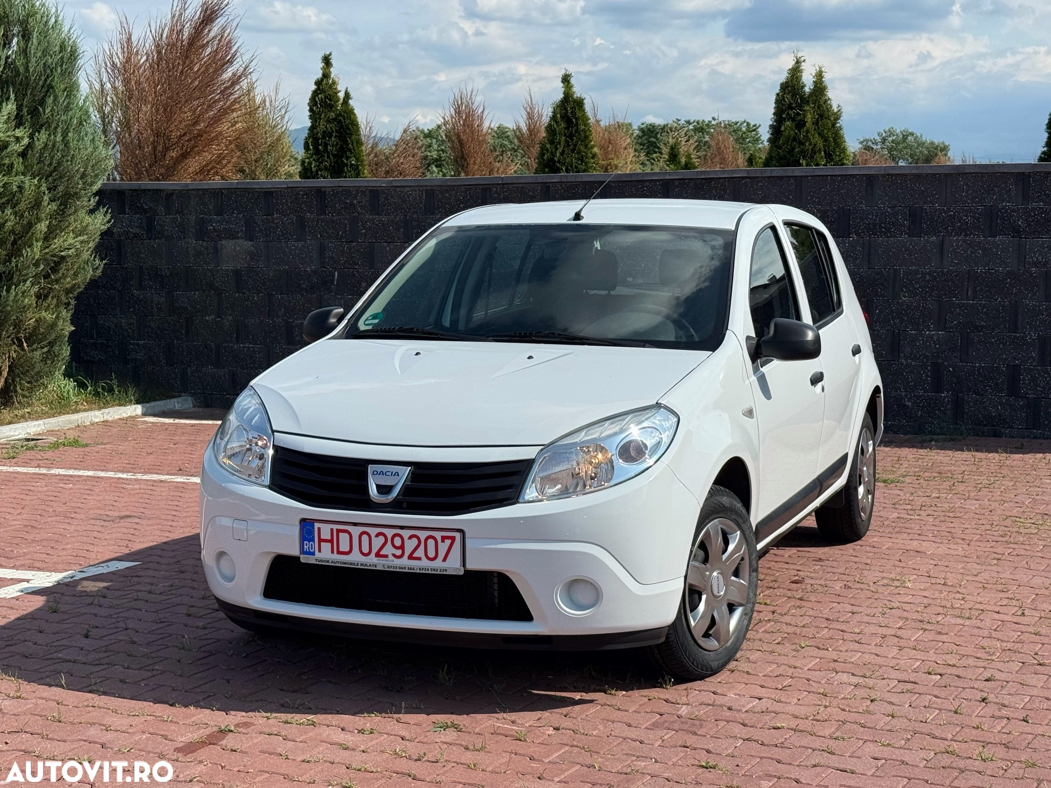 Dacia Sandero 1.2 16V 75 Laureate - 22