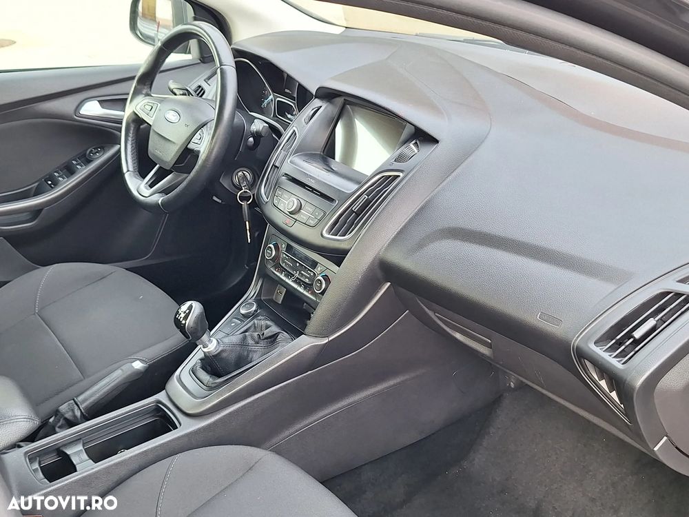 Ford Focus 1.5 EcoBlue Active Business - 6
