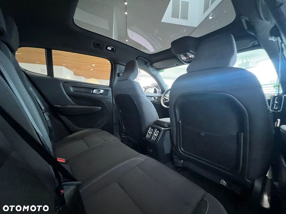 Volvo C40 Recharge 82 kWh Single M Extended Range RWD Ultimate - 16
