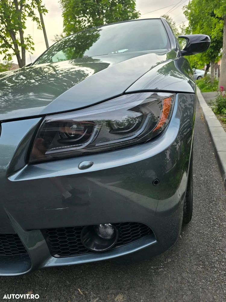 BMW Seria 3 320d DPF Efficient Dynamics Edition - 19