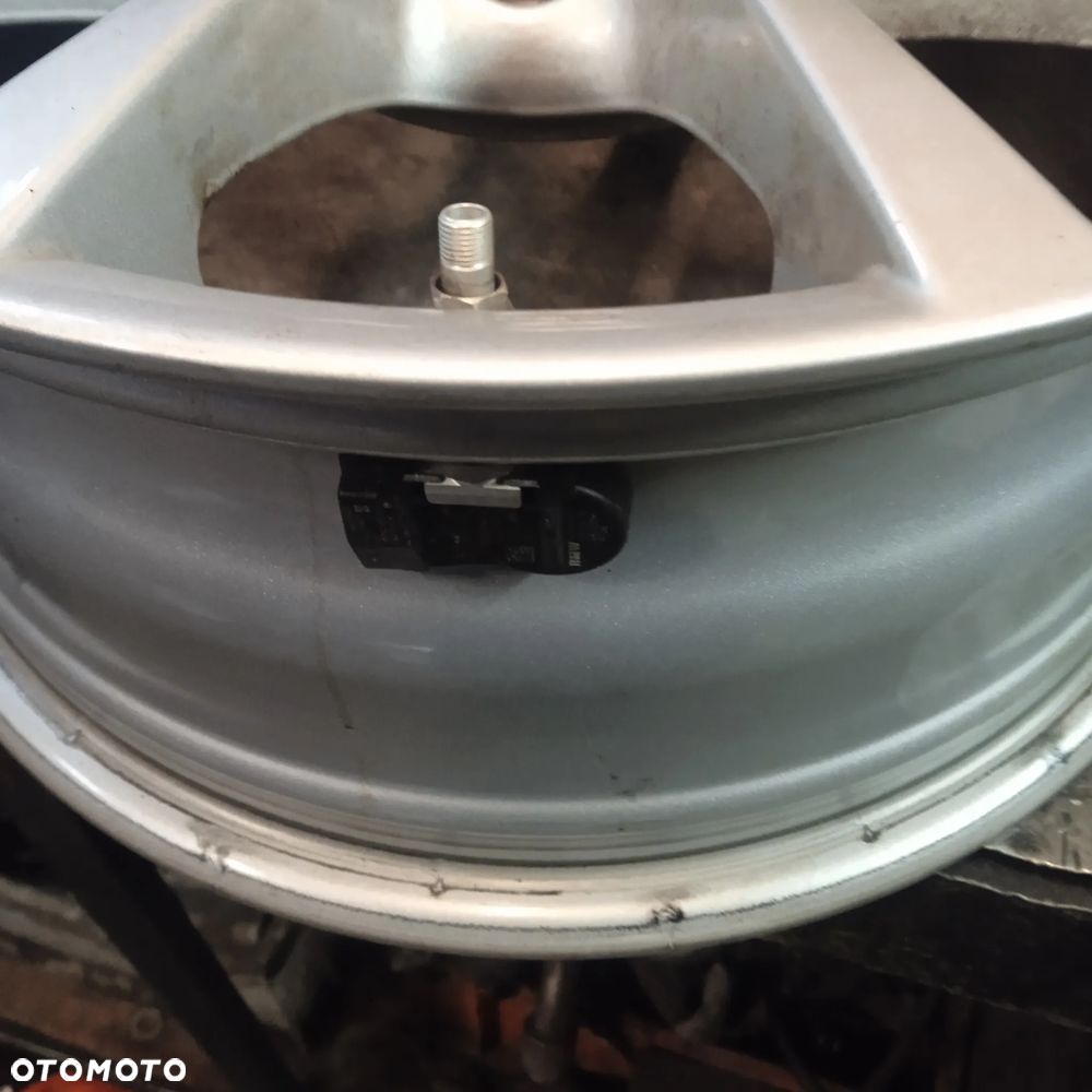 Felga BMW 16 5x120 6796236 - 5