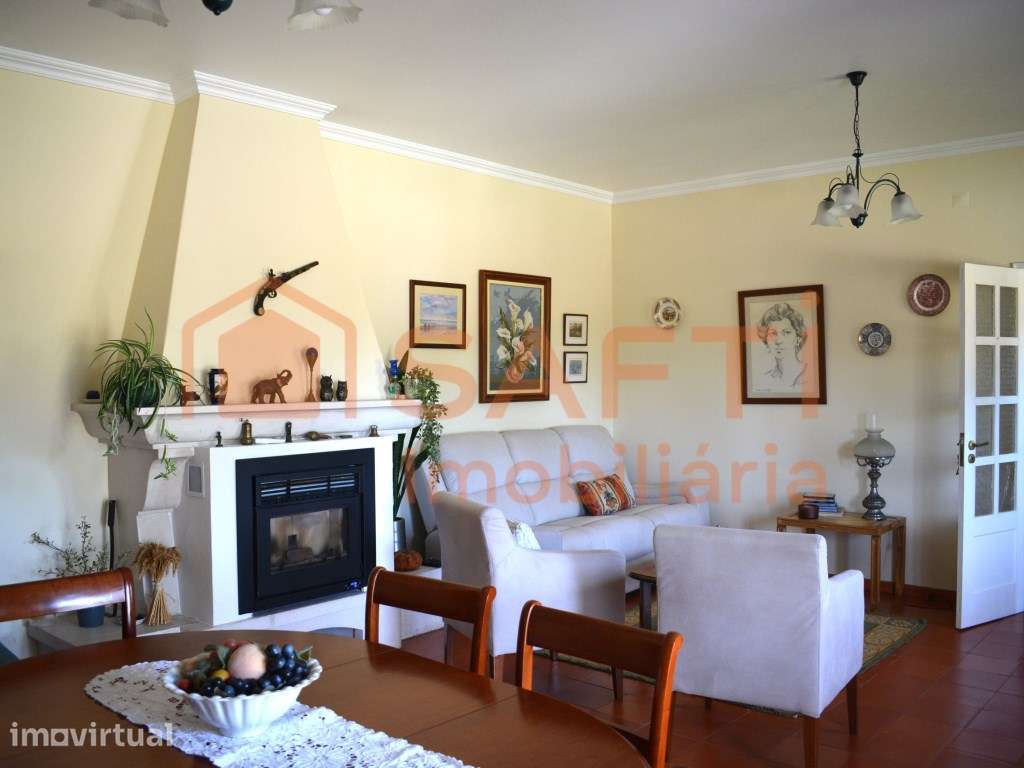 Moradia T3 + T2 com Garagem e piscina - Grande imagem: 5/52