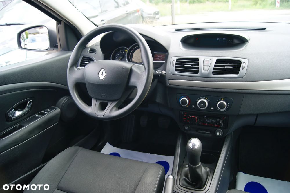 Renault Megane 1.6 16V 100 Authentique - 19