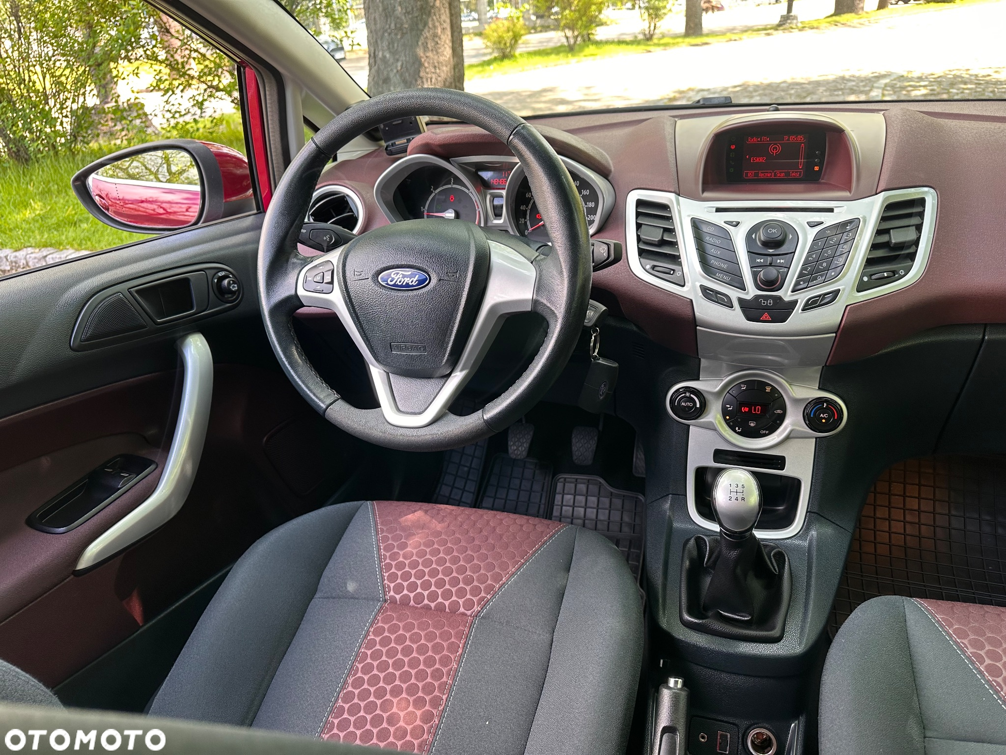 Ford Fiesta 1.6 TDCi DPF Titanium - 27