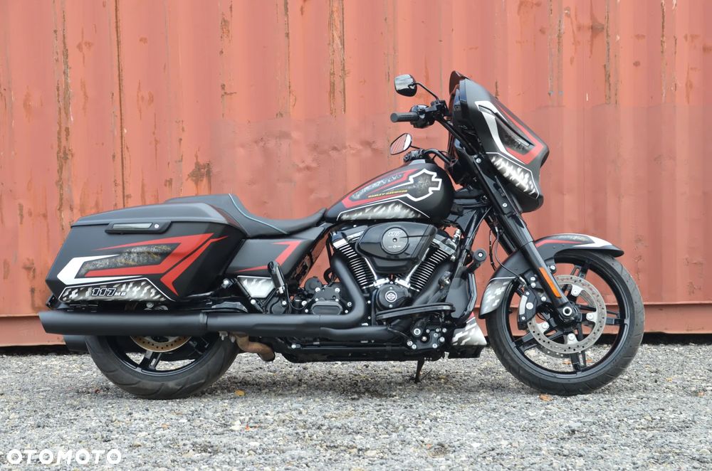 Harley-Davidson Touring Street Glide - 13