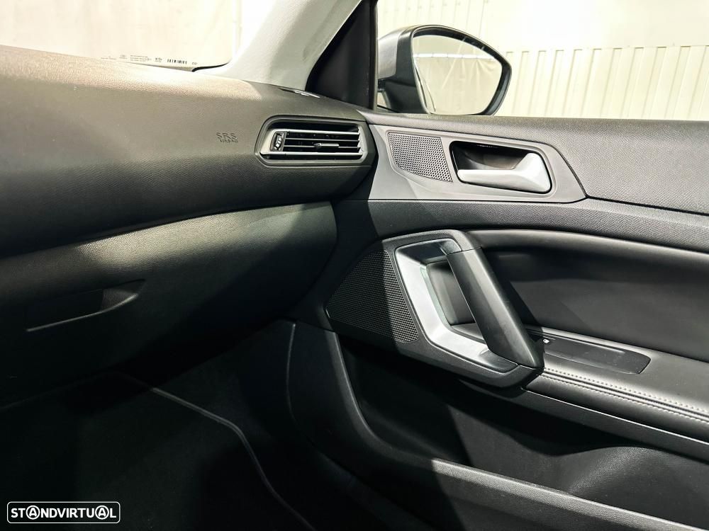 Peugeot 308 BlueHDi FAP 120 EAT6 Stop&Start GT-Line Edition - 39