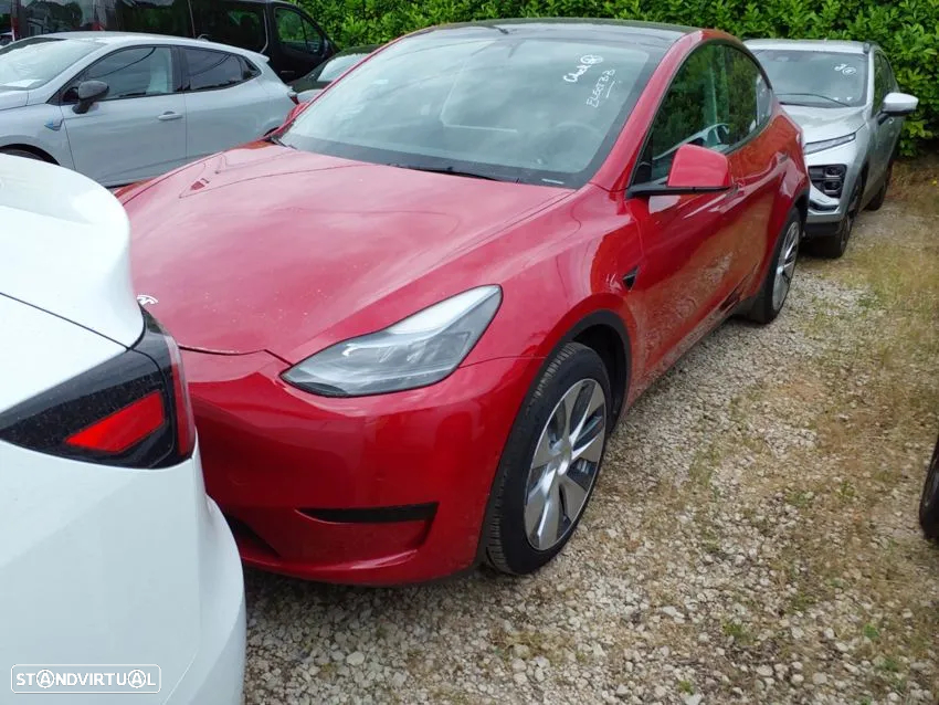 Tesla Model Y RWD - 10