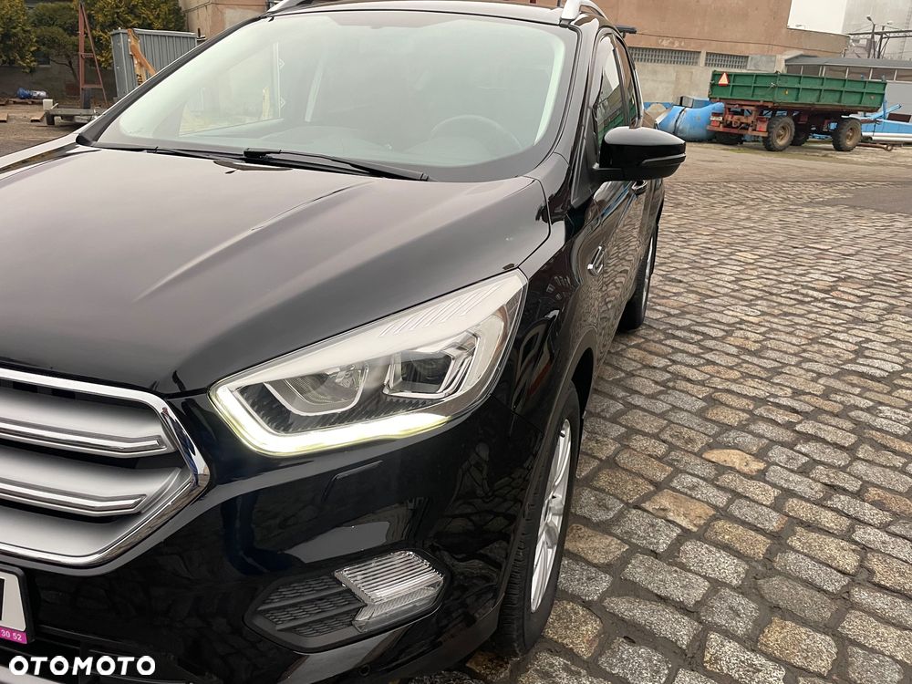 Ford Kuga 1.5 EcoBoost 2x4 Titanium - 11