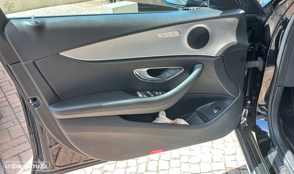 Mercedes-Benz E 300 de AMG Line - 20