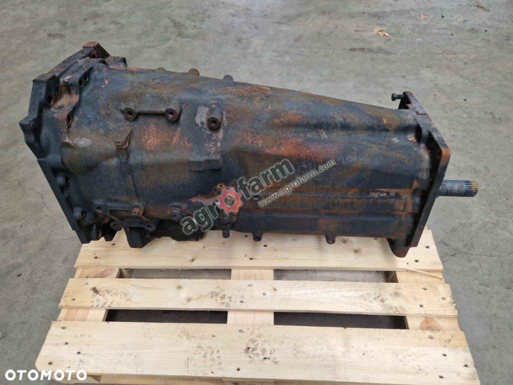 Skrzynia biegów Renault Ares 556 RZ 461B8 - 1