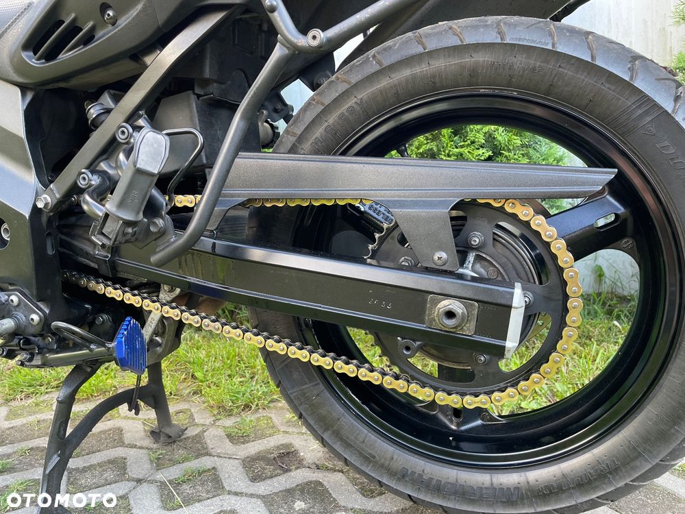 Suzuki V-STROM - 35