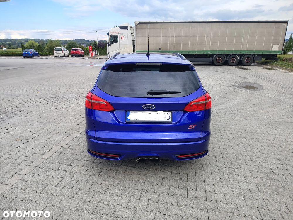 Ford Focus 2.0 EcoBoost ST mit Leder-Sport-Paket - 5