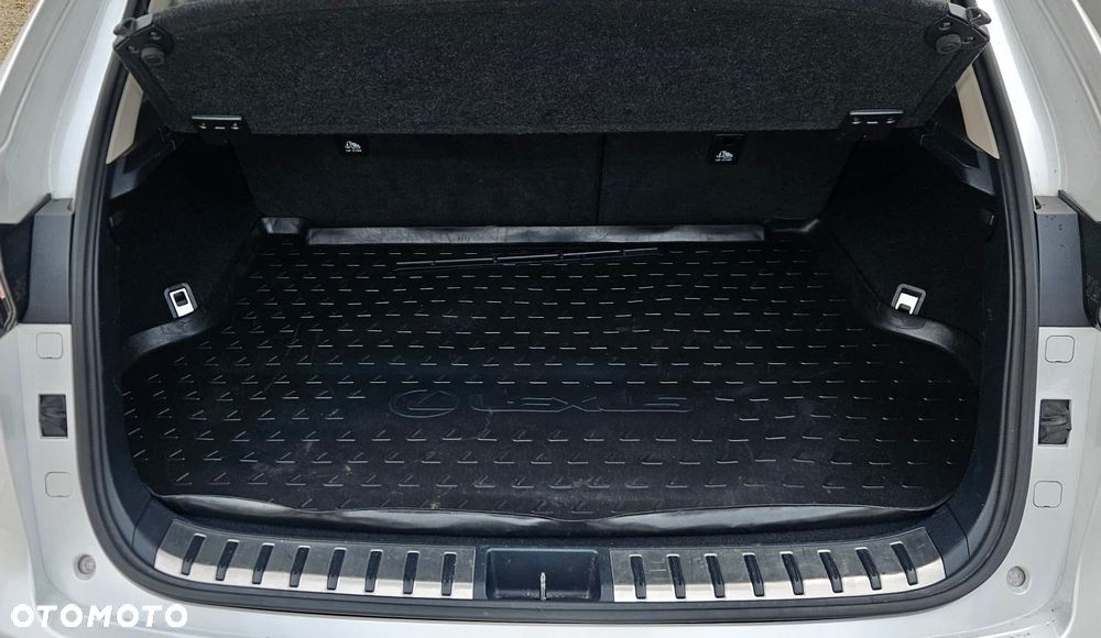 Lexus NX 300h Business Line - 12