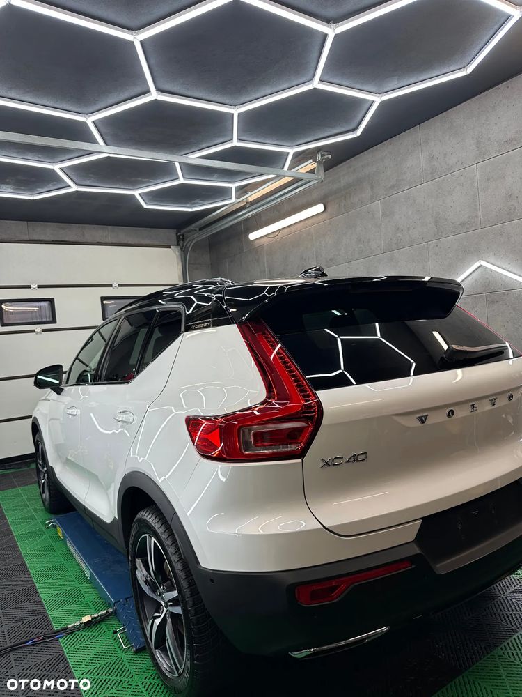 Volvo XC 40 T5 AWD Geartronic R-Design - 6