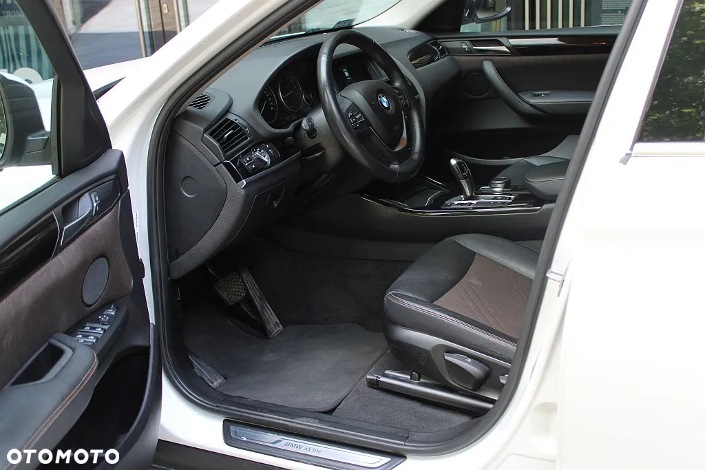 BMW X4 xDrive20i xLine - 12