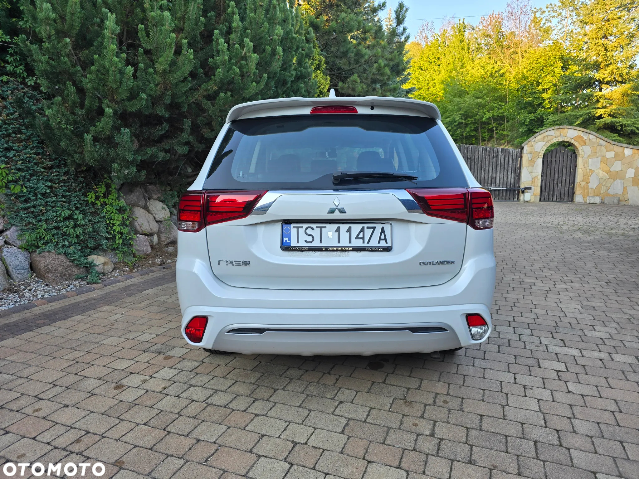Mitsubishi Outlander 2.0 2WD CVT Invite - 5
