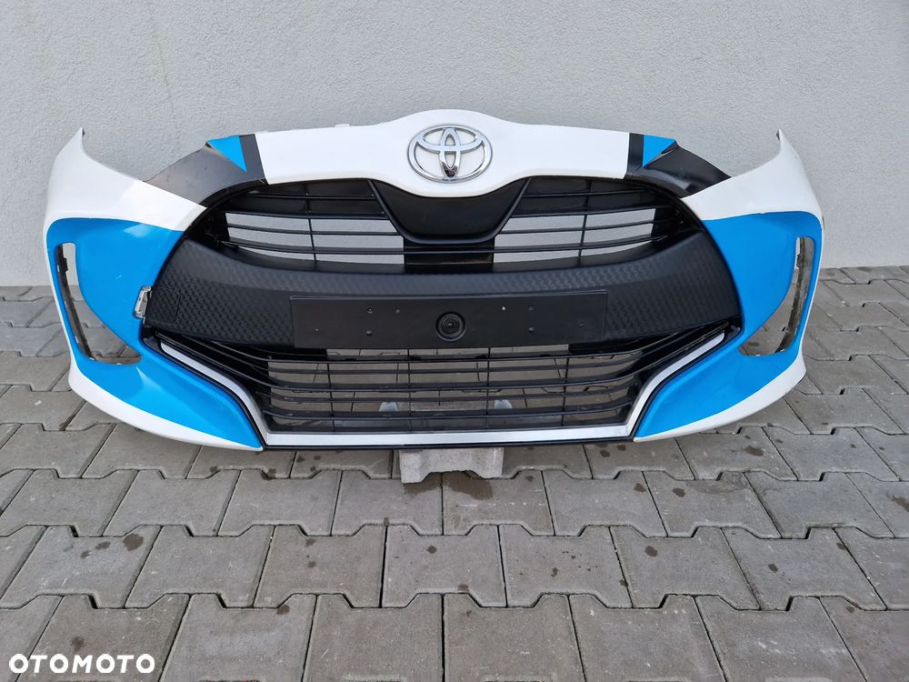 Zderzak Toyota Yaris IV 2020 - - 1