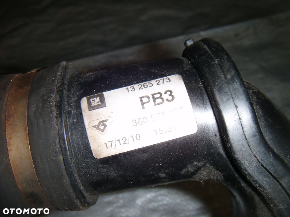 opel  astra J przewód- rura intercoolera  13265273 - 3