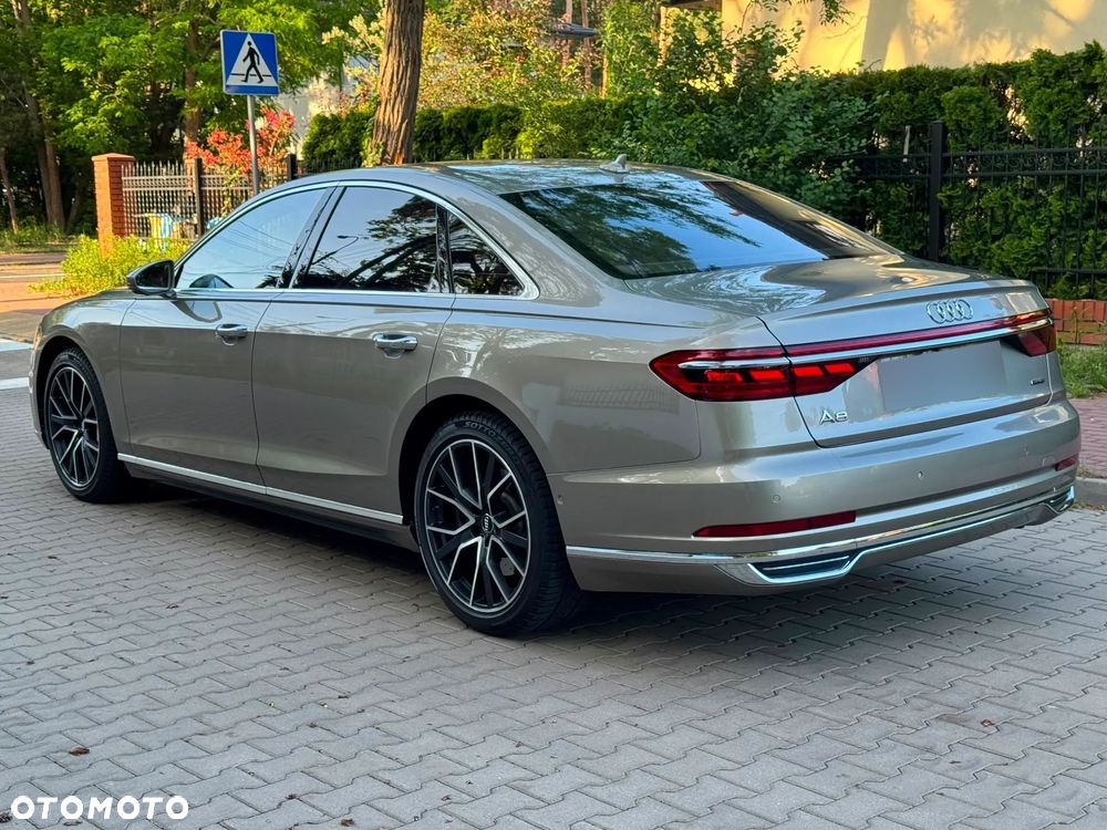 Audi A8 - 11
