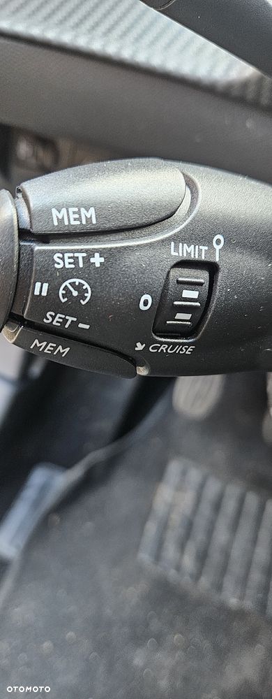 Peugeot 208 Benzin 100 Style - 27