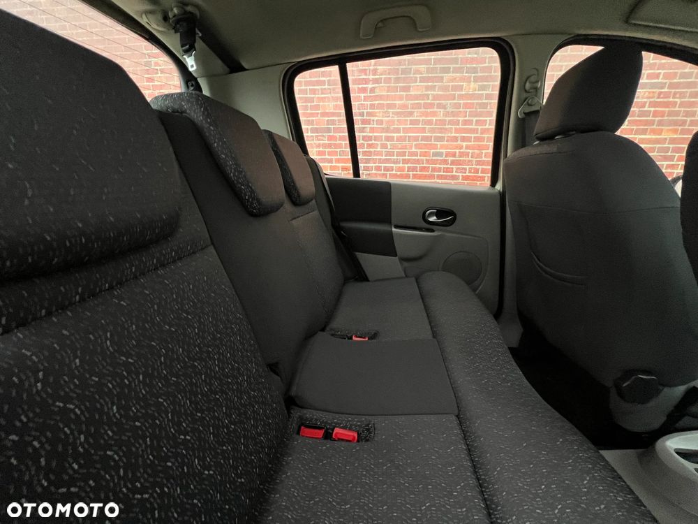 Renault Modus - 17