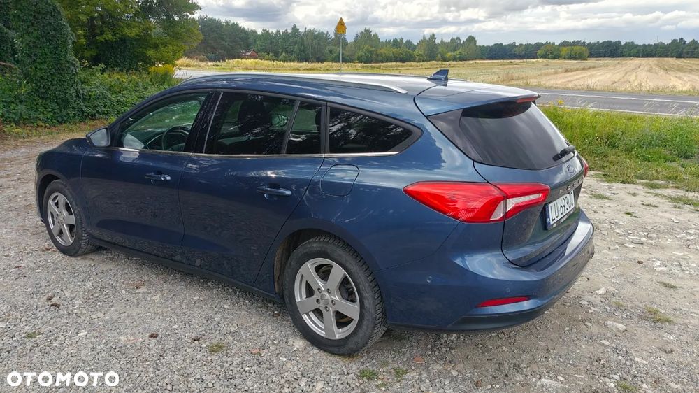 Ford Focus 1.0 EcoBoost Titanium - 6