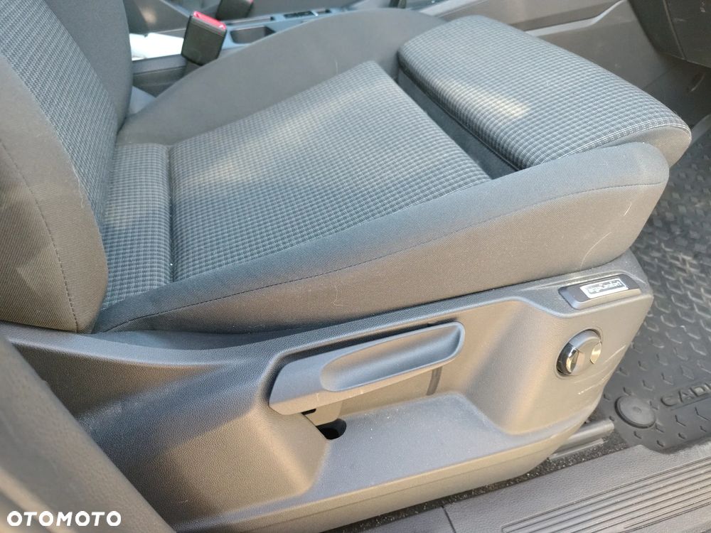 Volkswagen CADDY MAXI AUTOMAT - 13