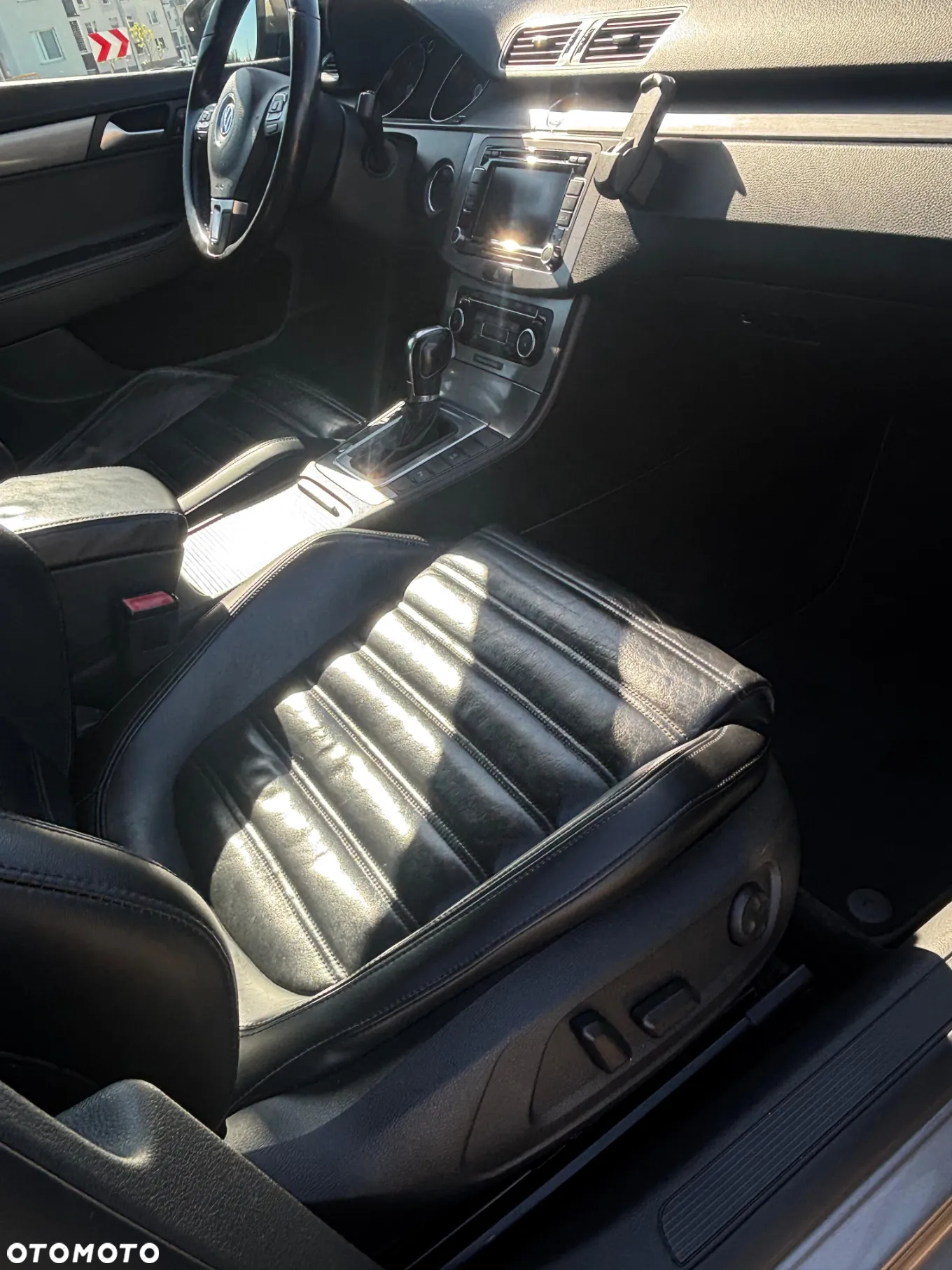 Volkswagen Passat Variant 2.0 TDI 4Motion DPF DSG Highline - 22