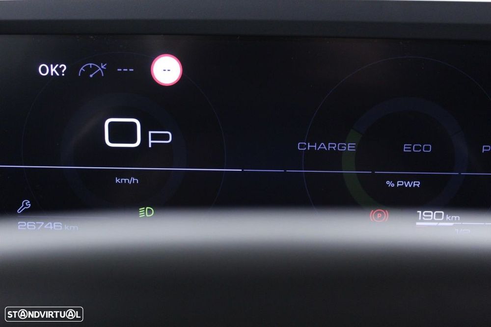 Peugeot 5008 1.2 Hybrid Allure e-DCS6 - 26