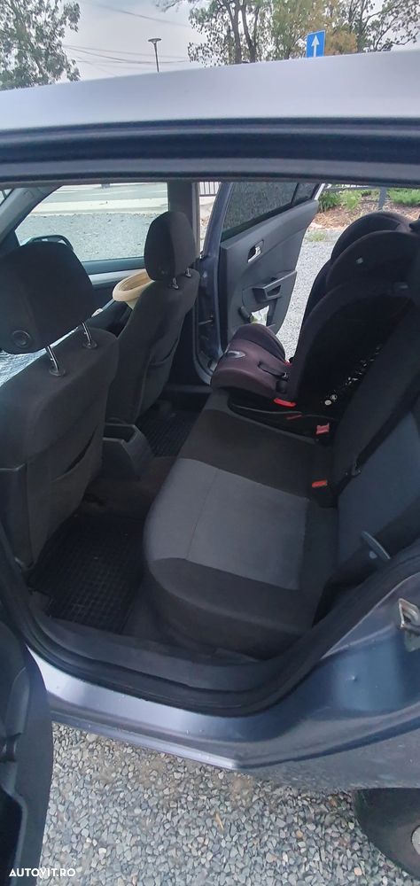 Opel Astra 1.7 CDTI - 10