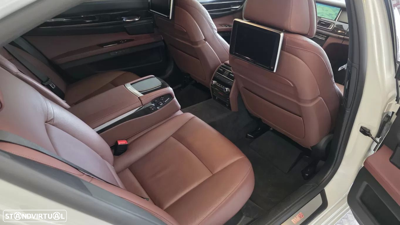 BMW 730 Ld Edition Exclusive - 52