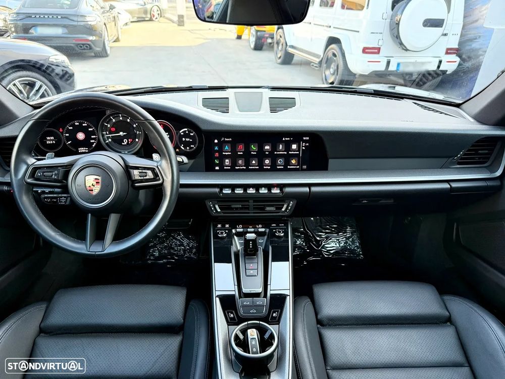 Porsche 911 (992) Carrera PDK - 11