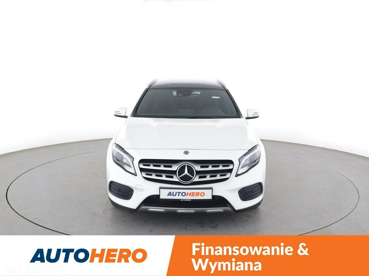 Mercedes-Benz GLA 180 7G-DCT UrbanStyle Edition - 11