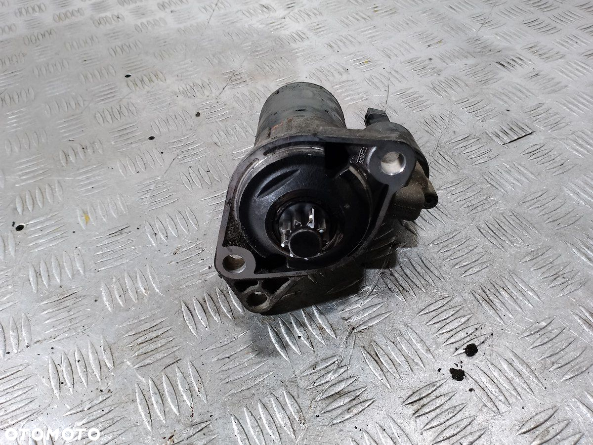 ROZRUSZNIK SKODA OCTAVIA I LIFT 020911023T  0001120402 BOSCH 1.4 16V - 3