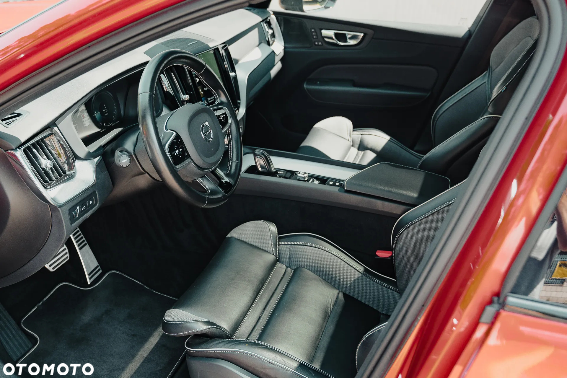 Volvo XC 60 T6 AWD Plug-In Hybrid R-Design - 15