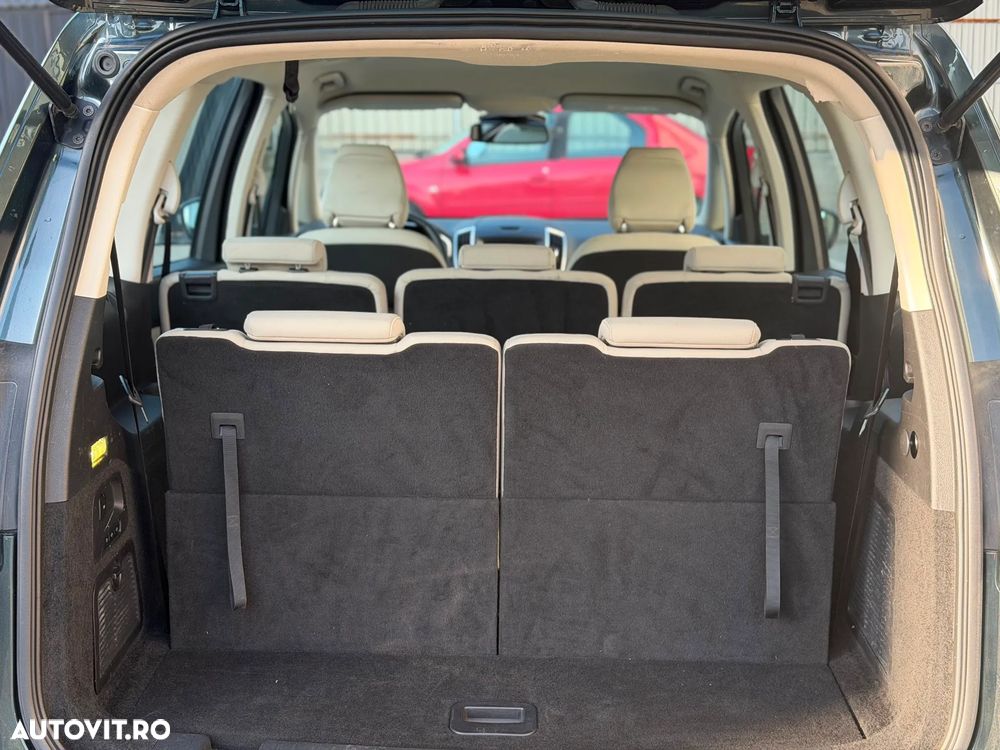Ford Galaxy - 5