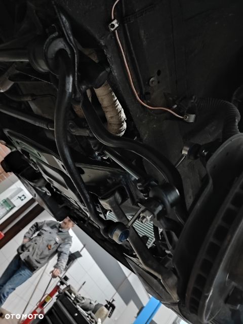 BMW Seria 8 - 23