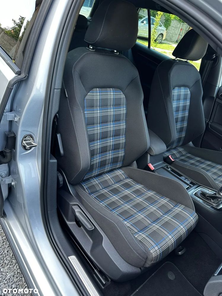 Volkswagen Golf 1.4 GTE Plug-In-Hybrid DSG - 20
