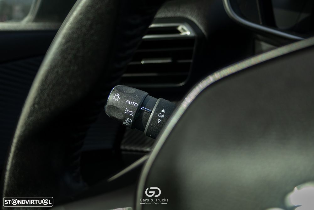 Peugeot 208 BlueHDi 100 Allure Pack - 26