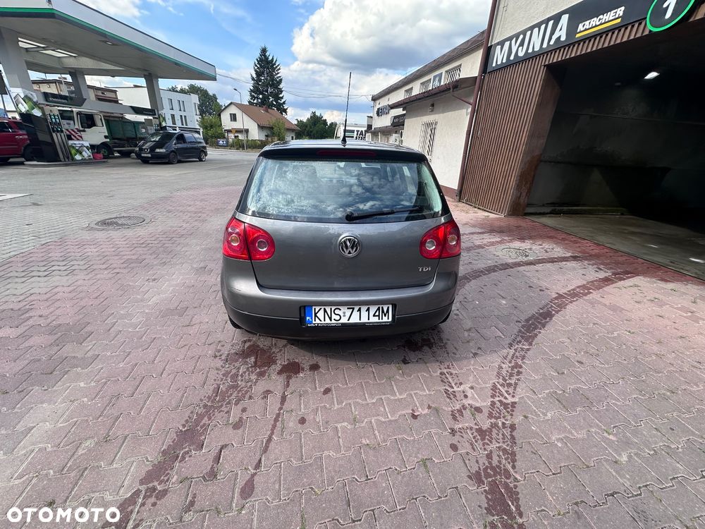 Volkswagen Golf V 1.9 TDI Trendline - 8