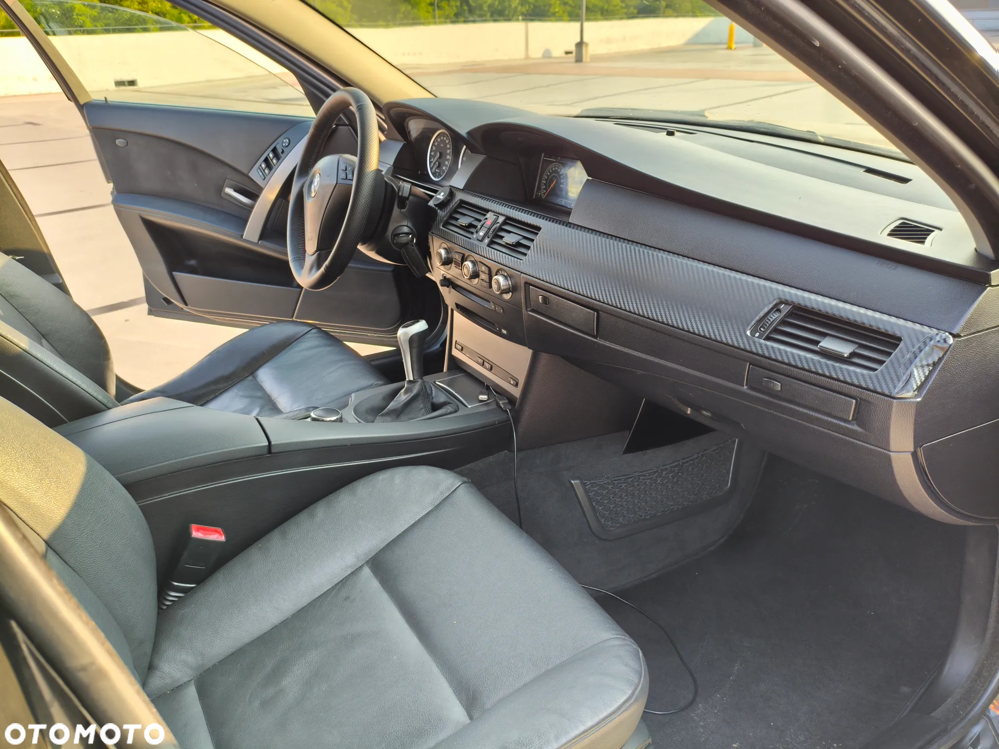 BMW Seria 5 520d Touring Special Edition - 24